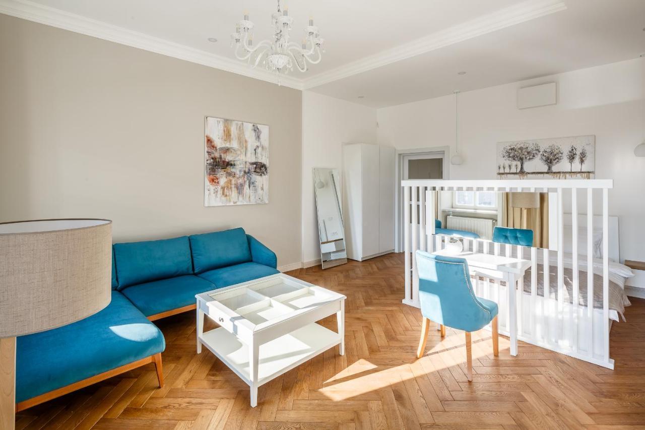 Palace View Apartments - 24 Kopernyka Str. リヴィウ エクステリア 写真
